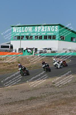 media/Apr-20-2025-AHRMA (Sun) [[393a79c373]]/Race/group 10 early race/Turn 4b/